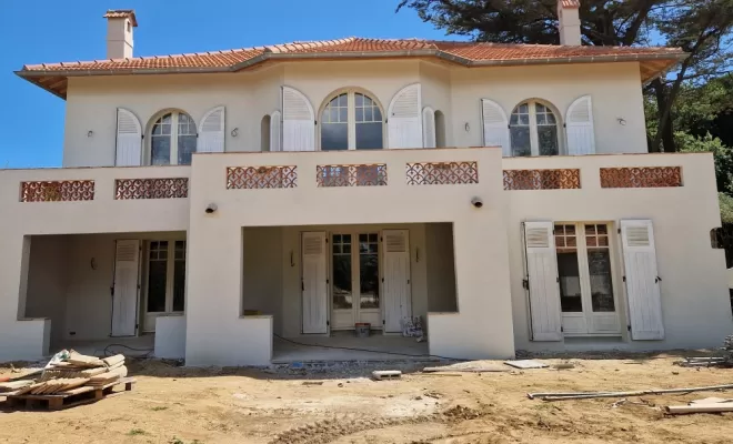 Réalisation d'une façade en rénovation à Saint-Tropez , Draguignan, LE FAÇADIER DE PACA